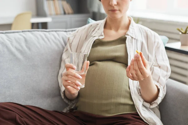 Close Pregnant Woman Sitting Sofa Drinking Water Vitamin Room — Zdjęcie stockowe