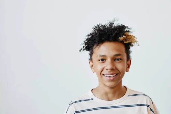 Smiling Teenage Boy Minimal — Stock Photo, Image