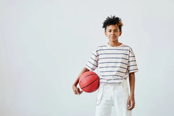 Tenage Boy Holding Basketball — 스톡 사진