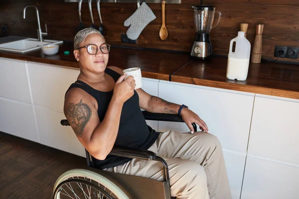 Portrait of Woman with Disability in Kitchen — Stock Fotó