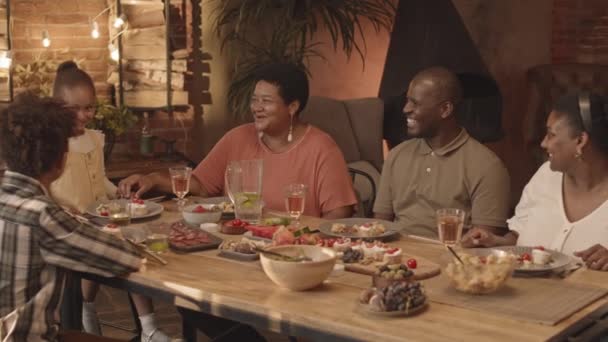 Medium Long Happy African American Family Five People Sitting Table — Stock Video