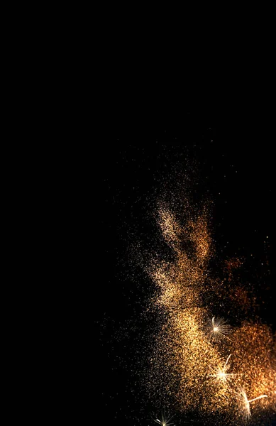 金の輝きと白い花序を持つ抽象暗い背景タンポポ プロジェクトのためのお祭りの背景 ぼやけた効果 創造的なコピースペース — ストック写真