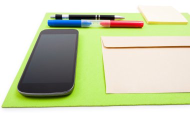 Modern gadget ile ofis masası bakış açısı 