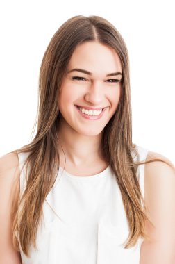 Sevimli güzel kız closeup portre mutlu ve sm görünümlü