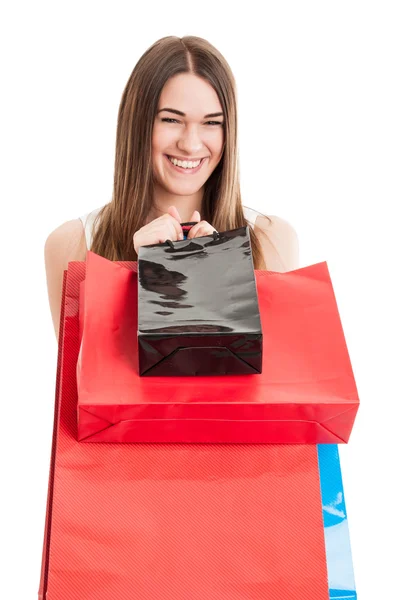 Conceito de compras ou consumismo com feminino atraente alegre — Fotografia de Stock