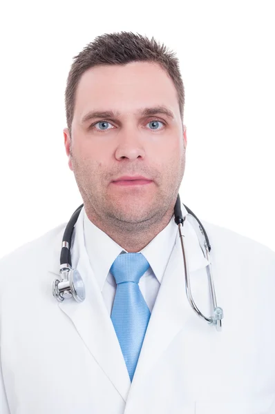 Porträtt av unga manliga läkare att vara seriös — Stockfoto