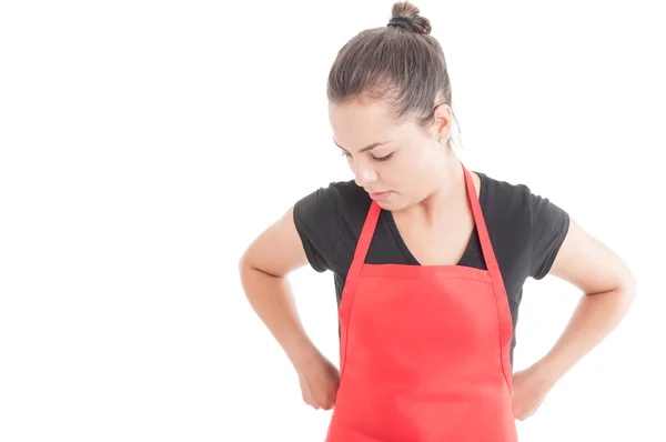 Empleado del hipermercado preparándose para el trabajo —  Fotos de Stock