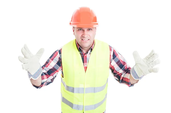 Constructor masculino con mala actitud buscando furioso — Foto de Stock