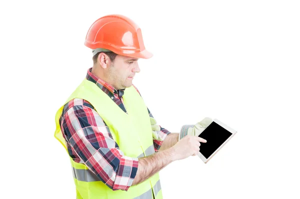 Mannelijke constructeur wijzende vinger op tablet — Stockfoto