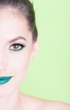 Profesyonel makyaj Lady yarım yüz