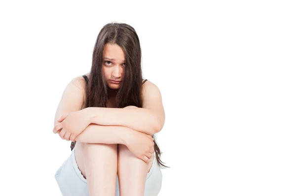 Sconvolto teen ragazza con il viso triste — Foto Stock