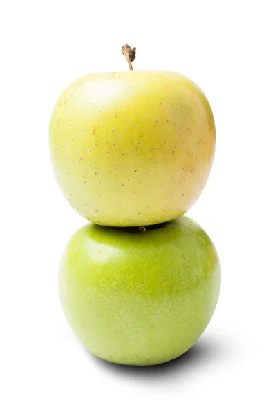 緑と黄色のリンゴが 1 個 — ストック写真