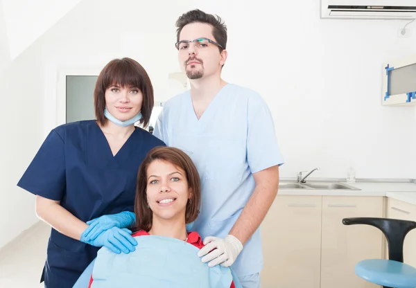 Концепция стоматологической помощи — стоковое фото