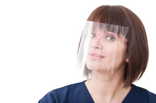 Tandarts vrouw dragen grote bescherming medische scherm — Stockfoto