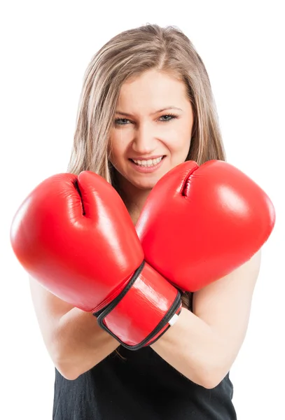 Glückliches Boxermädchen lächelt — Stockfoto