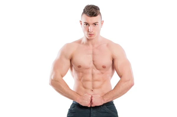 Modelo masculino muscular flexionando abdominales y brazos —  Fotos de Stock