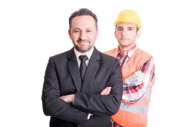 Kendine güvenen iş adamı ve inşaat işçisi