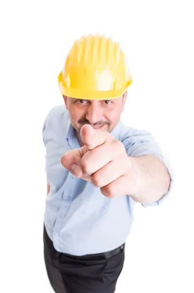 Gestionnaire de construction pointant du doigt la caméra — Photo