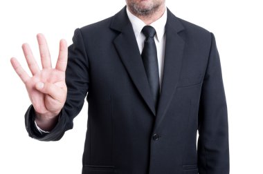 İş adamı gösterilen dört parmak ile numara