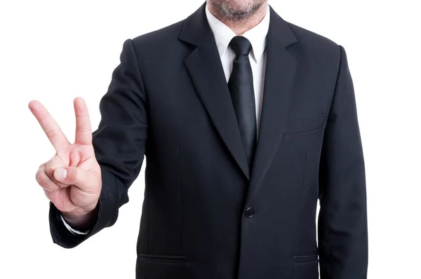 Geschäftsmann zeigt Nummer zwei mit Fingern — Stockfoto