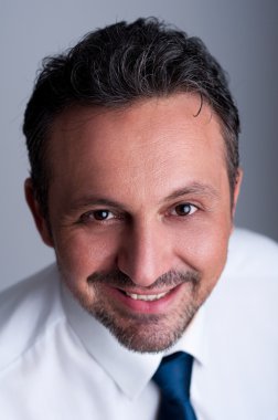 Samimi, güvenilir ve başarılı iş adamı