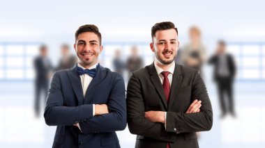 İş kişi ayakta confindent