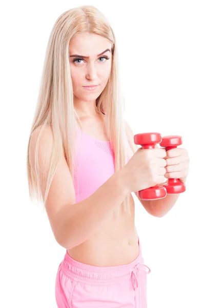Fitness sicuro o ragazza aerobica che tiene pesi — Foto Stock