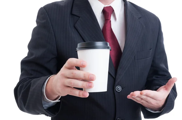 Closeup met hand van zakenman houden koffie te gaan cup — Stockfoto