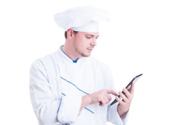 Modern aşçı ya da Şef kablosuz tablet PC'yi kullanma