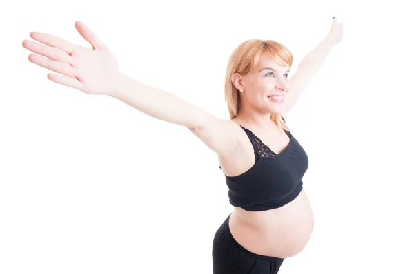 Heureuse jeune femme enceinte — Photo