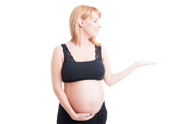 Vackra gravid kvinna med ingenting eller vitt reklam co — Stockfoto