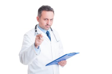 Doktor veya seyir ve kameraya parmakla doktor