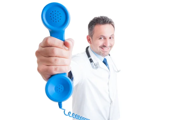 Zdravotní poradce nebo nemocnice telefonní podporu koncepce — Stock fotografie
