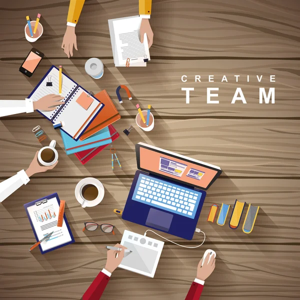 Lugar de trabajo del equipo creativo en diseño plano — Vector de stock