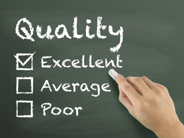 Choosing excellent on customer service evaluation form — Stock Photo, Image