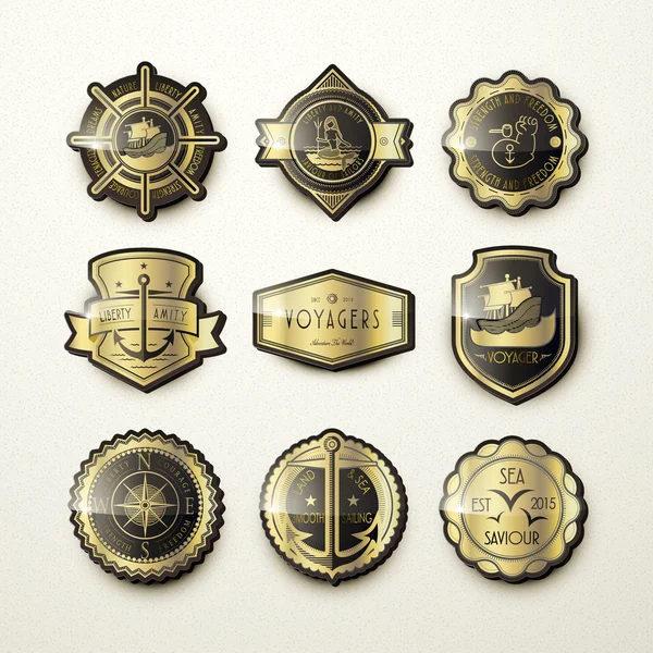 Conjunto de lindos emblemas marinhos dourados — Vetor de Stock