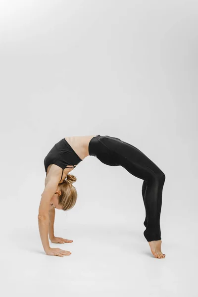 Blonde Black Bodysuit Stood Bridge Yoga Exercise — Stock Photo, Image