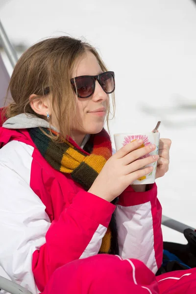 Young Girl Red Ski Dress Consumes Hot Drink Outdoor Next — Stock Photo, Image