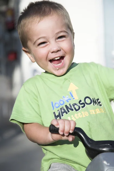 Handsome little boy plays, outdoor — Stock Photo, Image