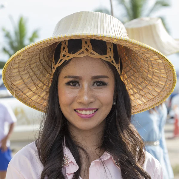 Portrait femme thaïlandaise pendant Phangan Color Moon Festival, Thaïlande — Photo