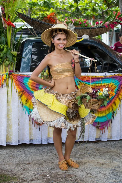 Ritratto Donna tailandese durante il Phangan Color Moon Festival, Thailandia — Foto Stock