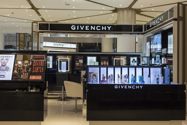 Givenchy butik i Siam Paragon Mall. Bangkok, Thailand — Stockfoto