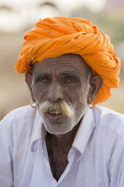 Pushkar portre Hintli adam. Hindistan