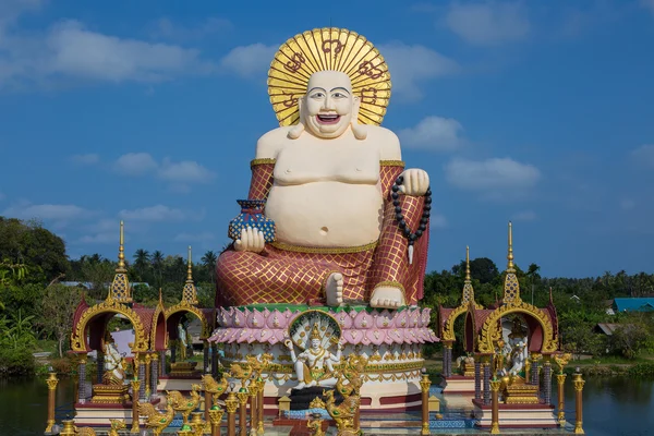 Buddha sorridente della statua della ricchezza su Koh Samui, Thailandia — Foto Stock