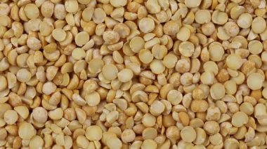 Sarı bezelye kapatın. Kameranın ön kısmında plaka sarı bezelye ile döner