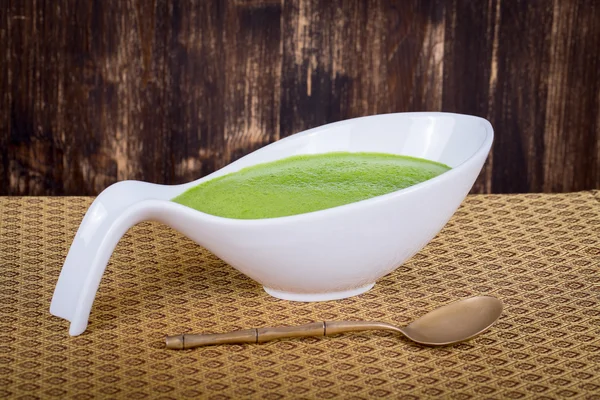 Sopa de crema verde de espinacas — Foto de Stock