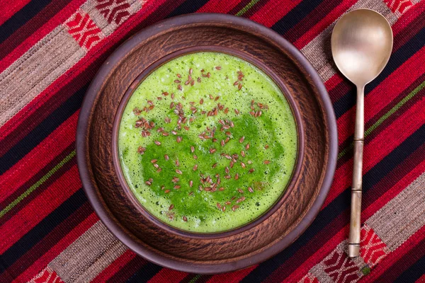 Πράσινη κρέμα σούπα από σπανάκι — Φωτογραφία Αρχείου