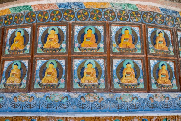 Magas Shanti sztúpa, béke Pagoda közelében Leh, Ladakh, India — Stock Fotó