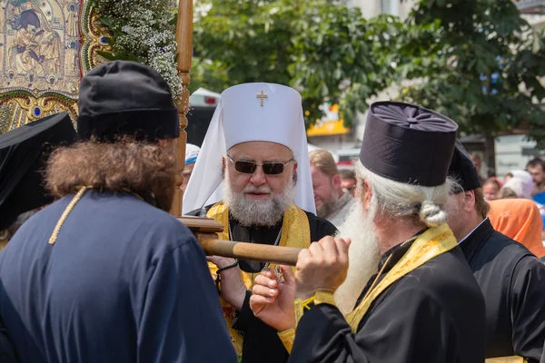 Gemeindemitglieder ukrainischer orthodoxer Kirche Moskauer Patriarchat während religiöser Prozession. Kiew, Ukraine — Stockfoto