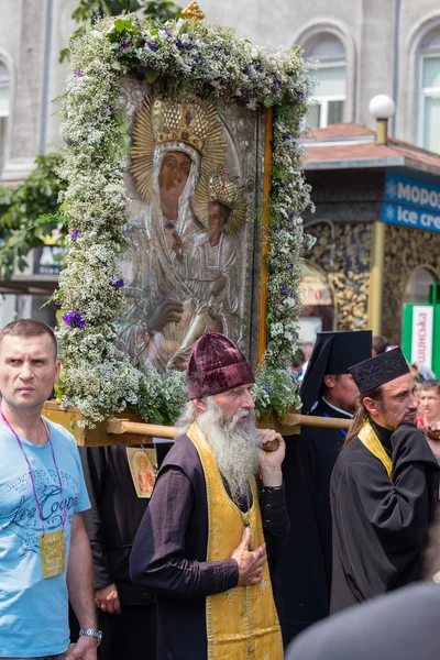 Feligreses Iglesia ortodoxa ucraniana Patriarcado de Moscú durante la procesión religiosa. Kiev, Ucrania —  Fotos de Stock